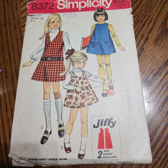 Simplicity Vintage Sewing Pattern Lot - Picture 2 of 10